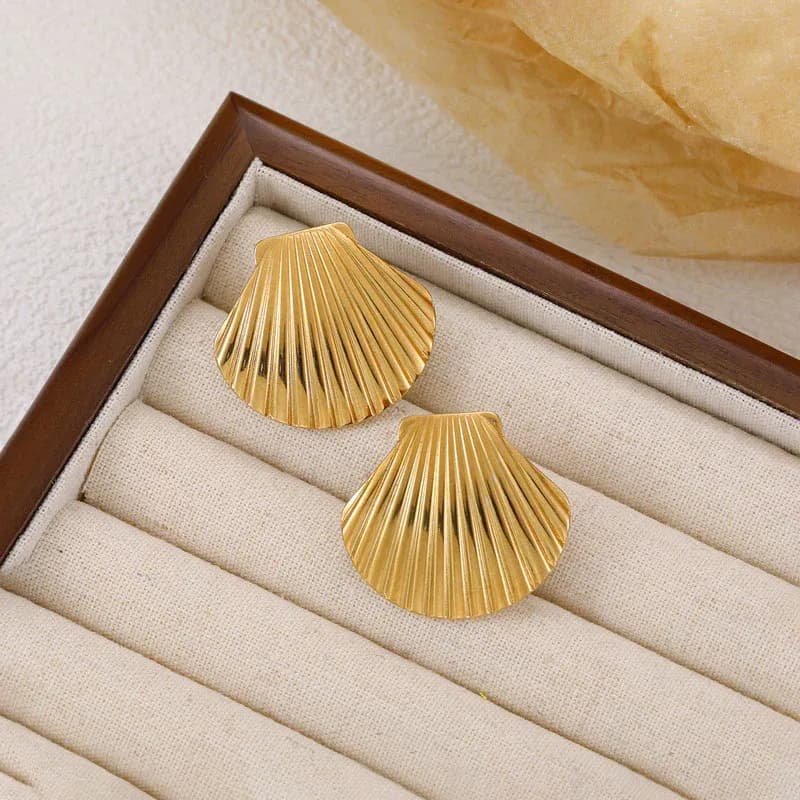 Niyanara Shell Shaped Stainless steel Stud Earrings