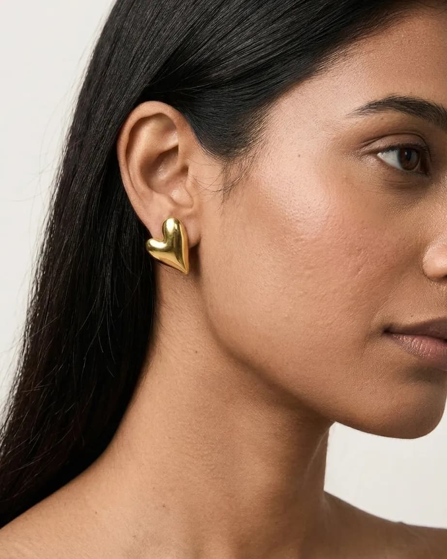 Niyanara Golden Embrace Heart Stud Earring