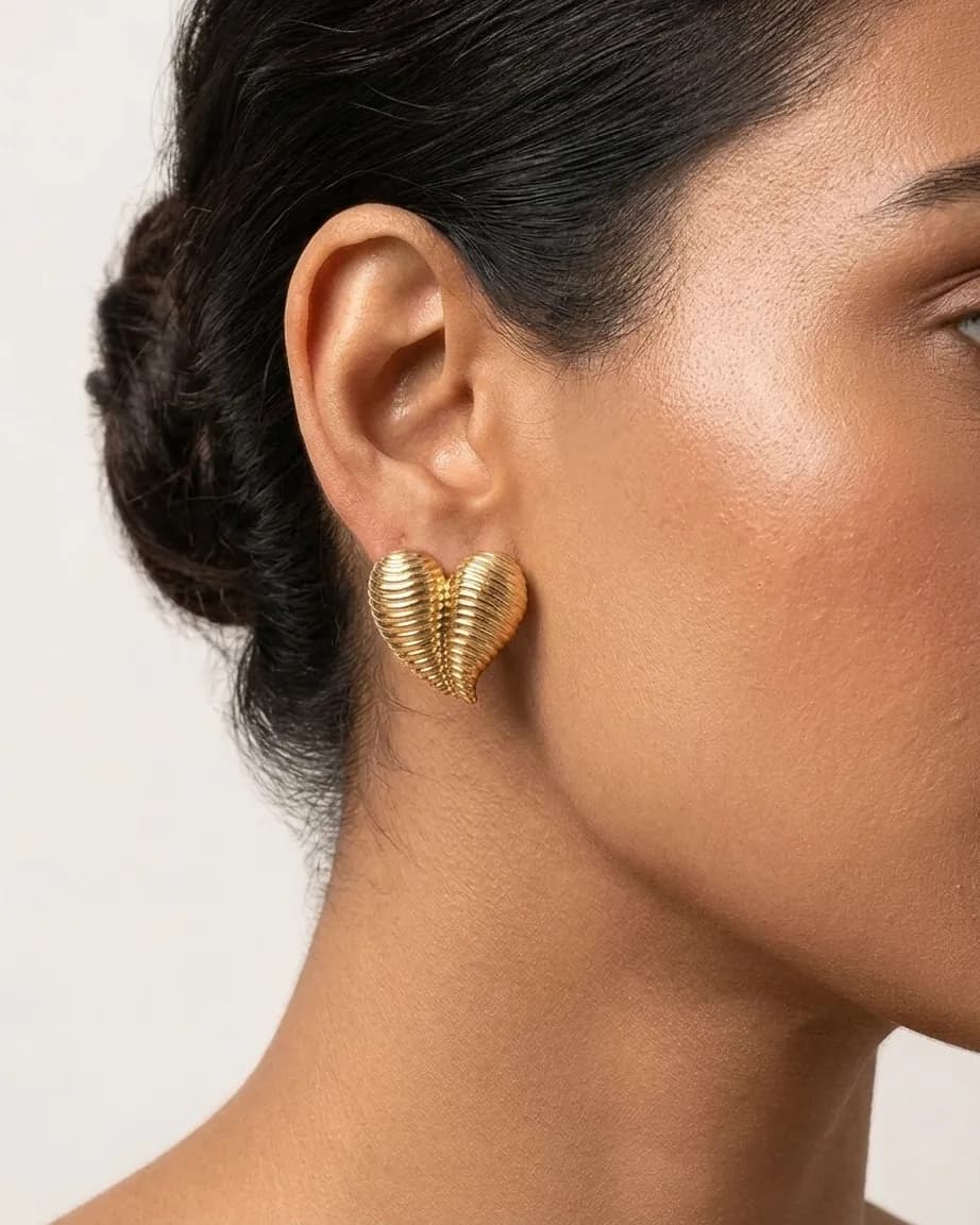 Niyanara Golden Ripple Heart Stud Earring