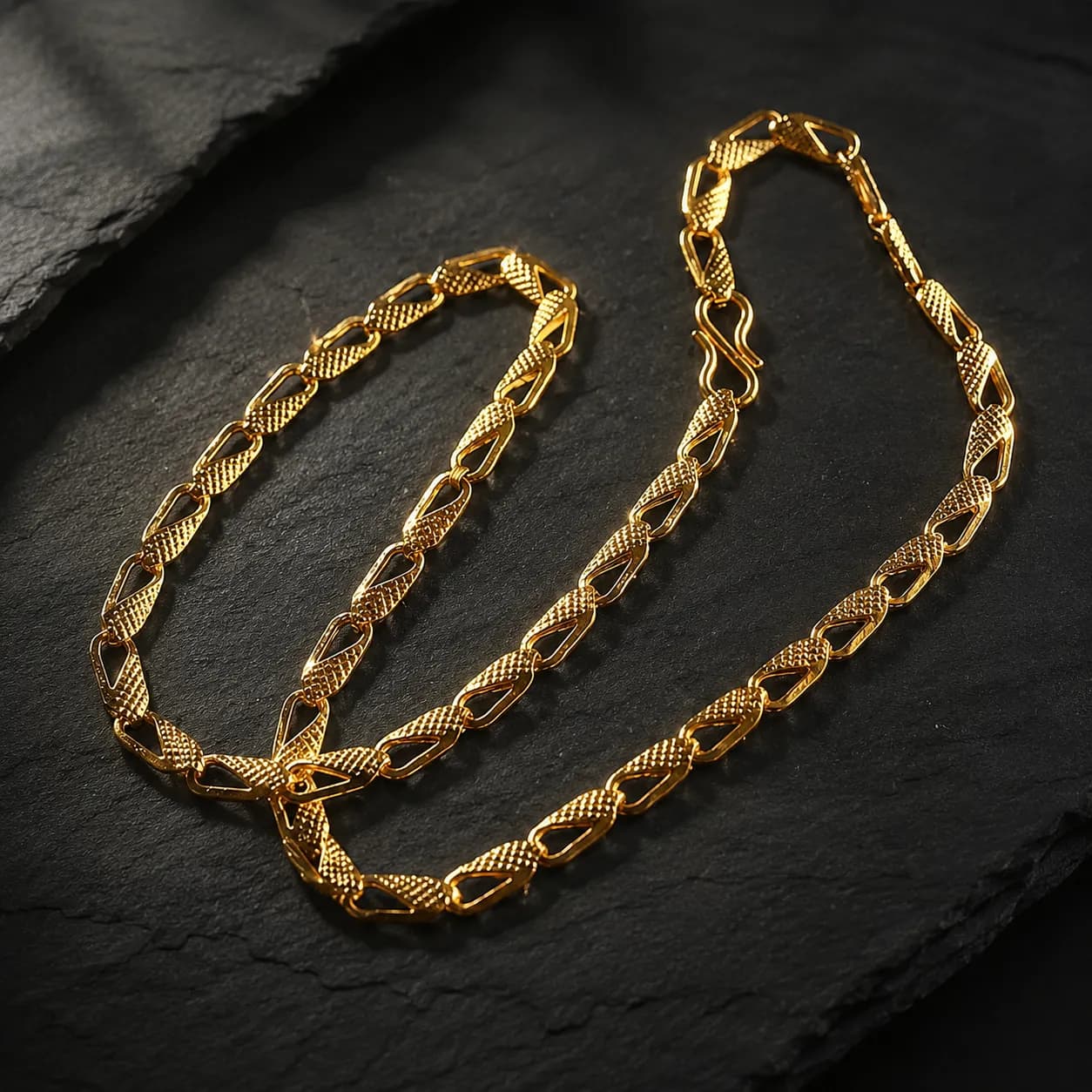 Niyanara Royal Link Gold-Finish Chain