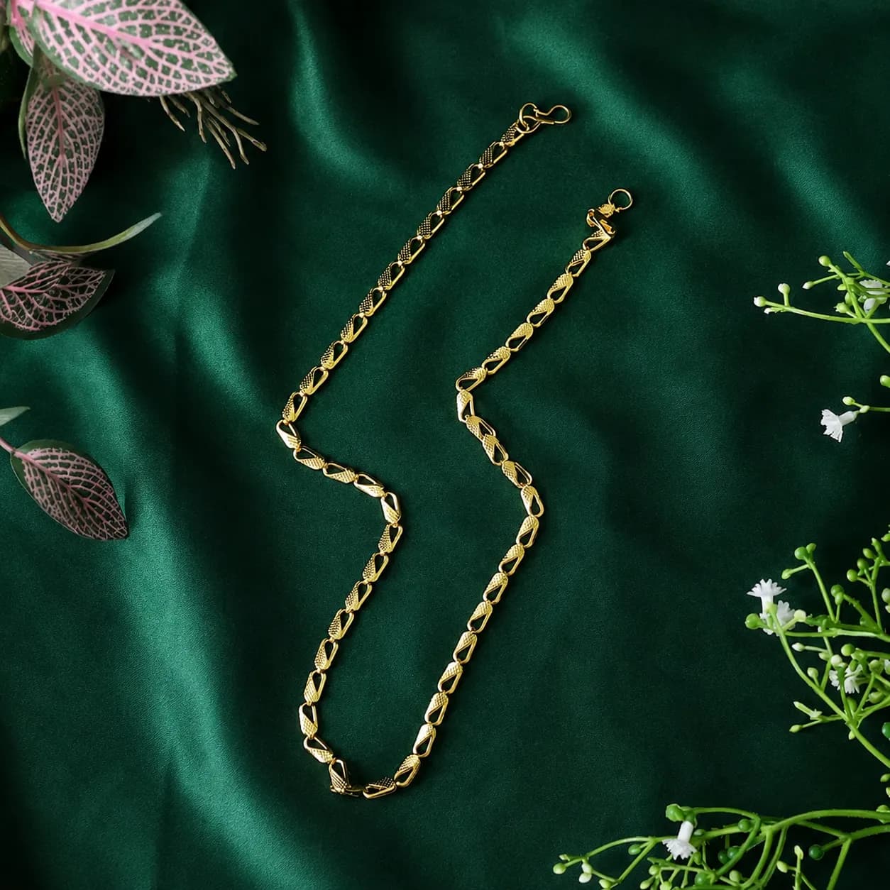 Niyanara Royal Link Gold-Finish Chain