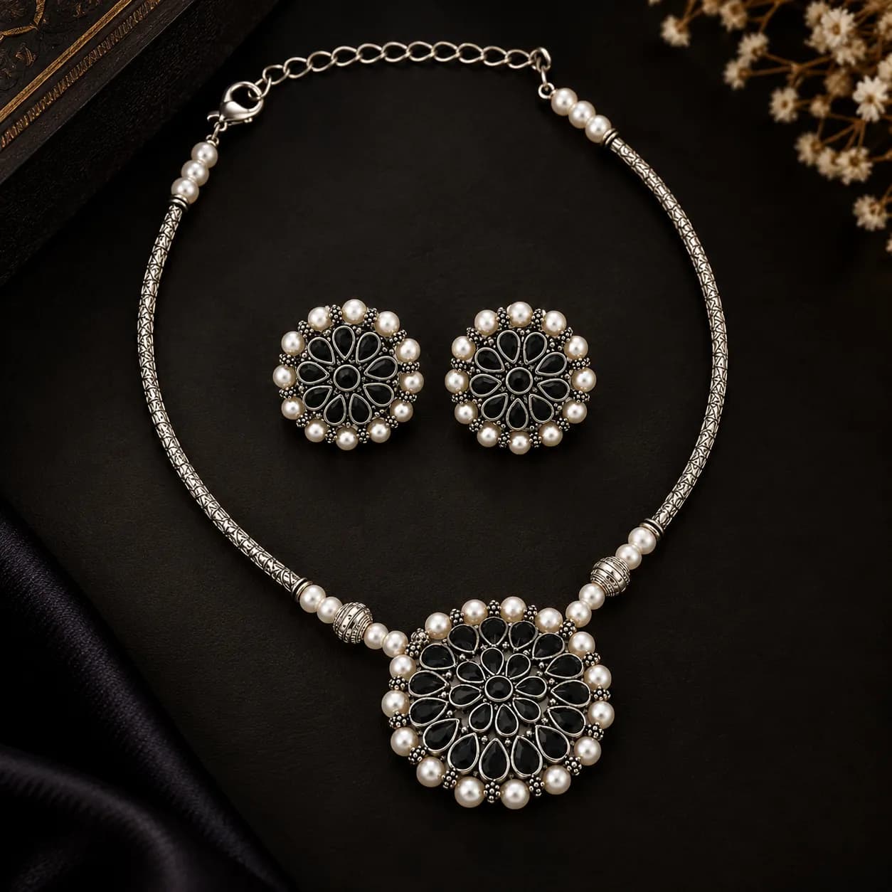 Niyanara Oxidised Hasli Necklace with Earrings for Women