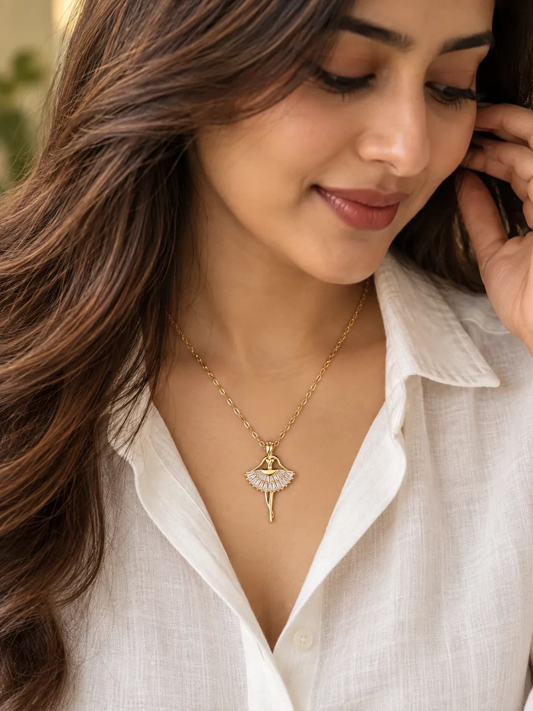 Niyanara Ballerina Élan 304 Stainless Steel Gold Neck Chain with Pendant for Women
