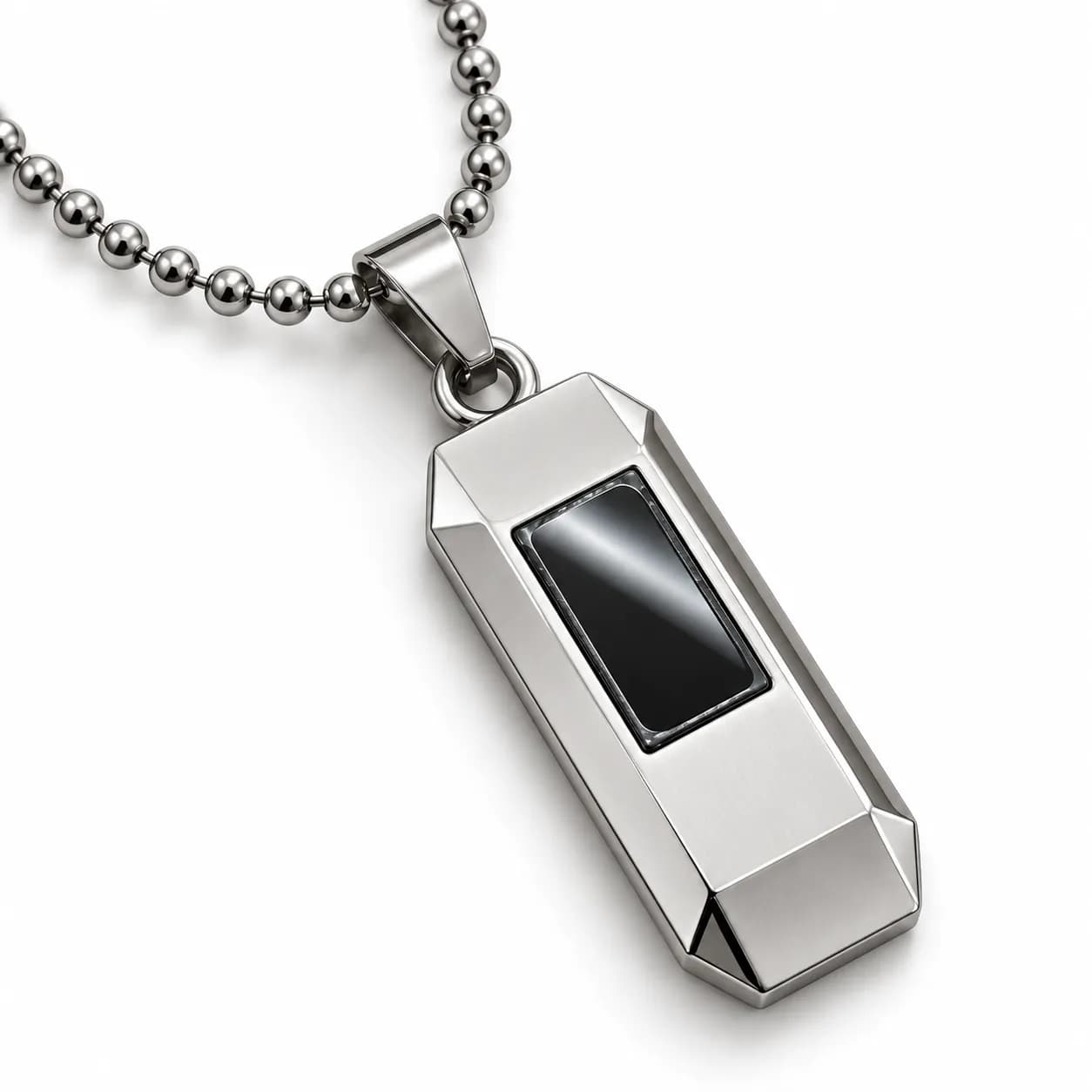 Noir Edge Enamel Pendant Neckchain | Men