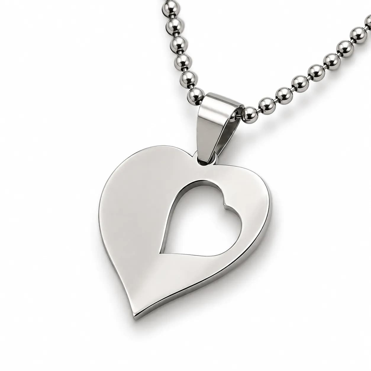 Niyanara HeartLink Pendant Chain for Men