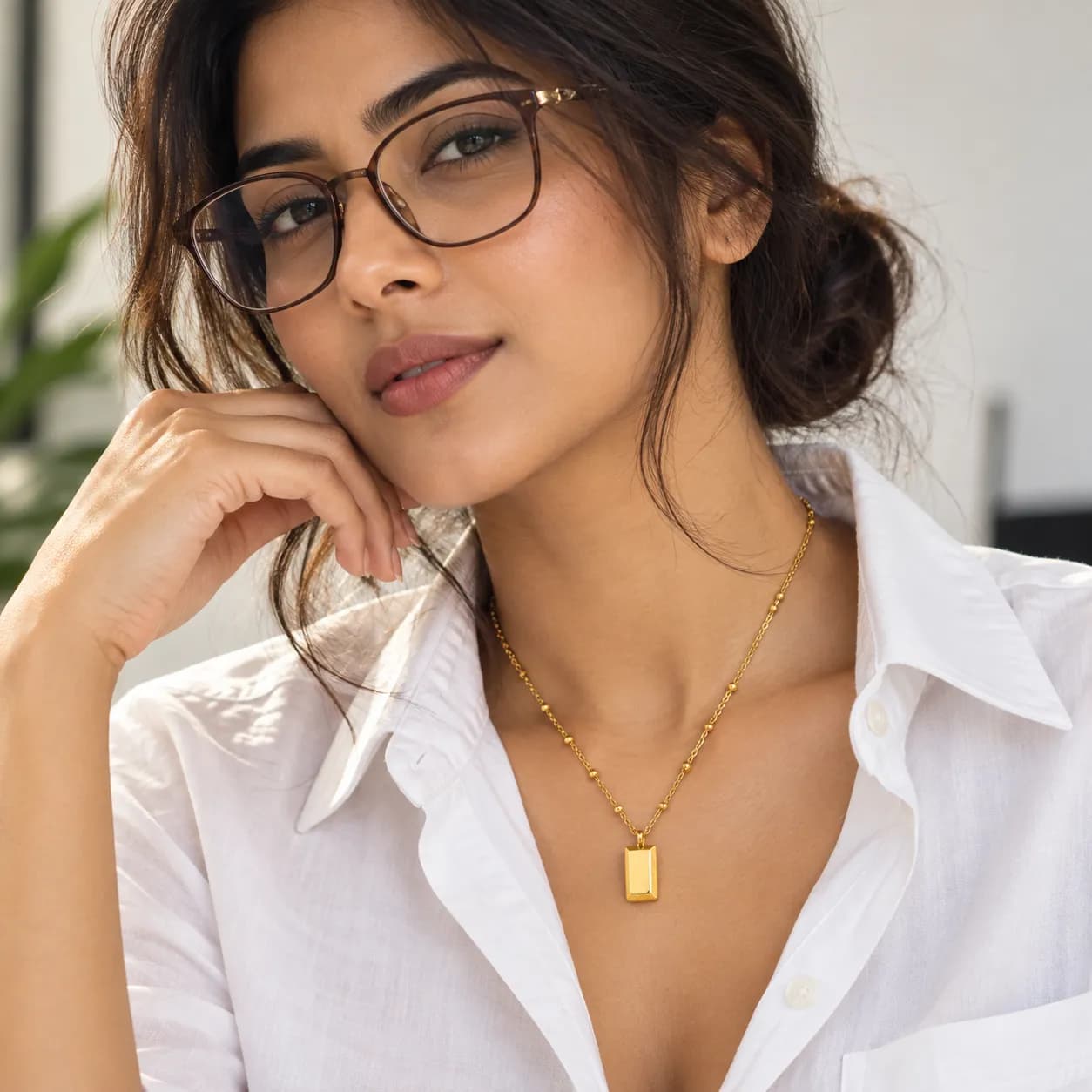 Niyanara Stainless Steel Gold plated Rectangular Pendant Neckalce for Women